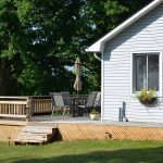 Side view of Cielo Farm Cottage.